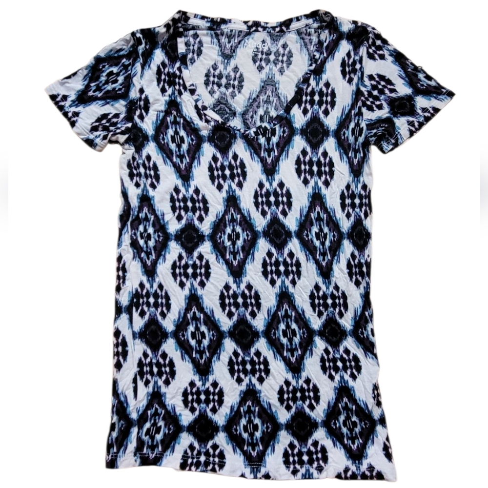 Mudd Women's Top with Purple and Black Diamond Pattern